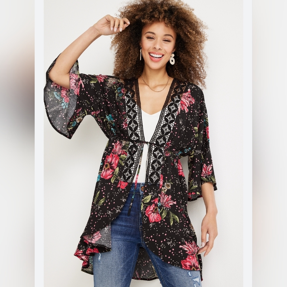 NEW Tie front kimono size m